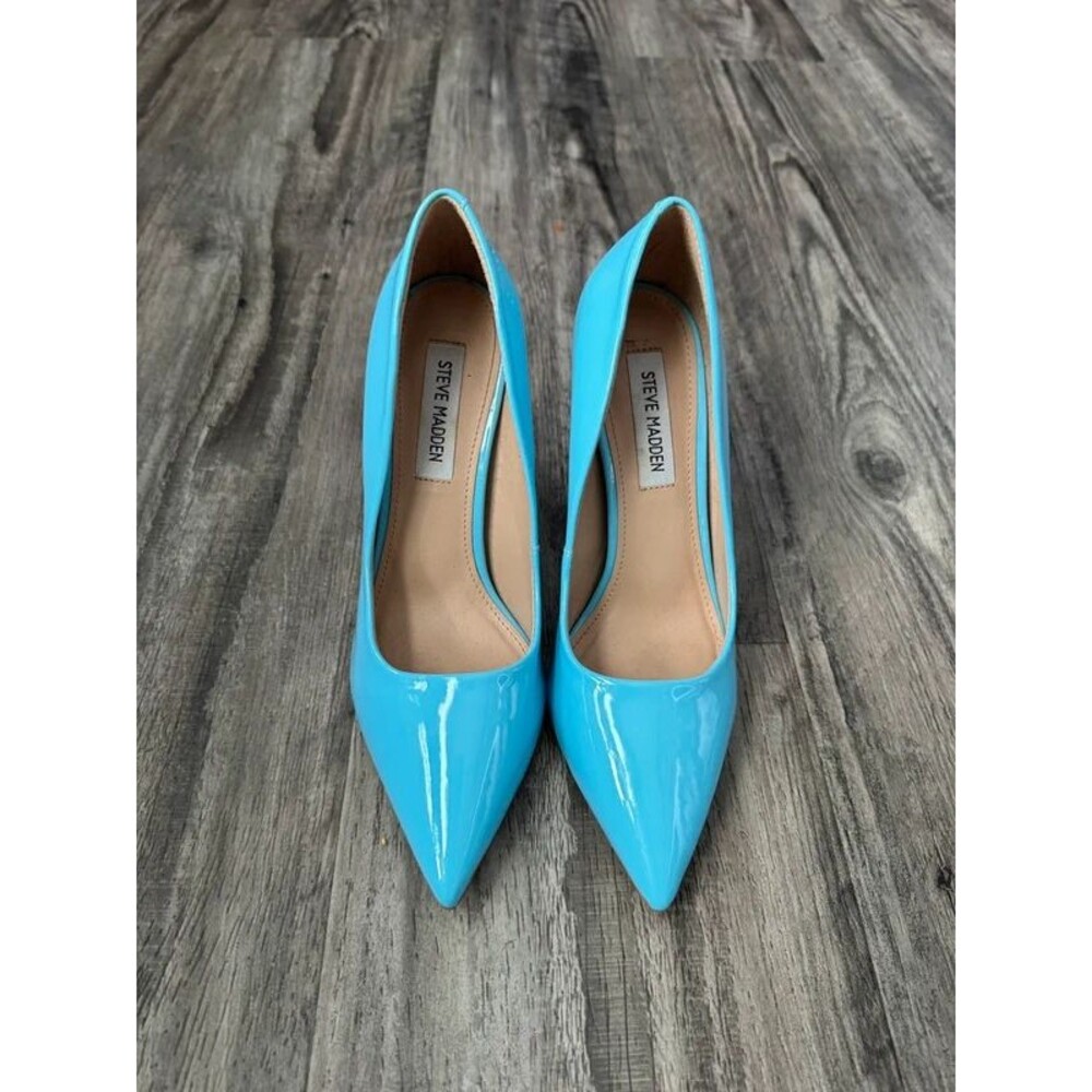 Bright blue patent leather pointed-toe pumps Steve Madden 4” stiletto